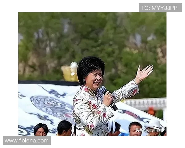 足球明星的藏族女友揭秘她的爱情故事与生活点滴