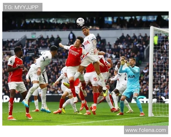 足球明星精彩投球瞬间集锦带你领略球场魅力与技巧的完美结合